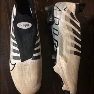 Nike Vapor Men's Athletic Cleats - Black and White
